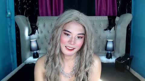 Snapshot of iam_yourtrough_pleasurecumshot chatting on March 2025 12:18:01 AM mica online show from March 2025 12:18:01 AM