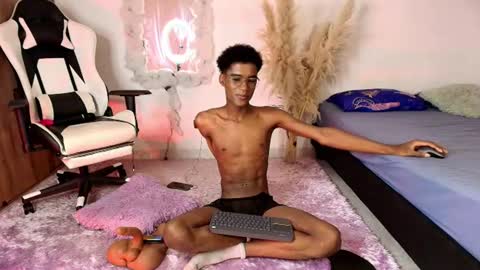 iamandrey_ online show from July 2026 01:05:02 AM