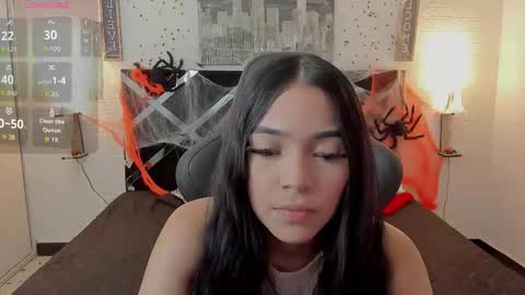 Charlotte online show from October 2025 08:02:02 PM