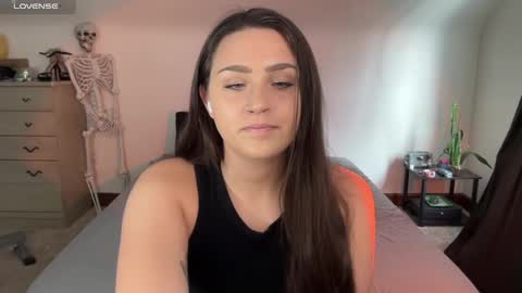 Crystal online show from January 2025 05:06:01 PM