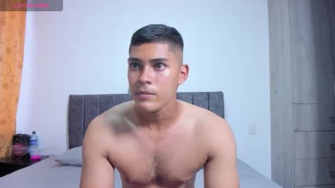 Dylan  independent model  online show from December 2025 09:53:01 PM