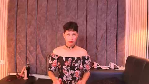 iamgigy online show from July 2026 01:04:02 PM
