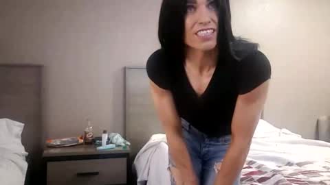 Snapshot of iamjoshuaedward chatting on January 2025 12:16:02 AM Joslynn online show from January 2025 12:16:02 AM