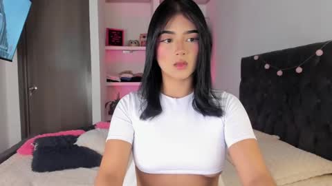 Snapshot of iamjulietaa chatting on December 2024 04:02:02 AM    online show from December 2024 04:02:02 AM