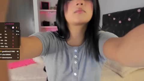 Snapshot of iamjulietaa chatting on January 2025 08:35:01 AM    online show from January 2025 08:35:01 AM