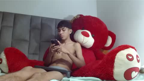 Snapshot of iammaik chatting on March 2025 11:44:02 AM iammaik online show from March 2025 11:44:02 AM