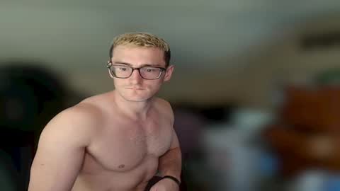 iamtommyparker online show from September 2025 06:10:02 PM