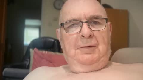 ian53a - mature UK man for same online show from May 2026 04:04:02 PM