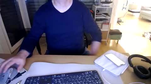 iandy12 online show from April 2026 09:49:02 PM