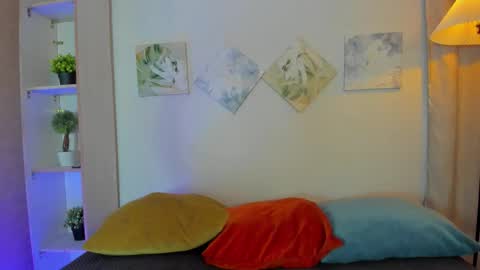 ian  online show from December 2025 03:14:02 AM