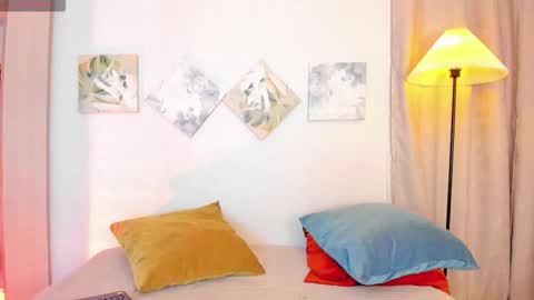 ian  online show from December 2025 05:24:02 AM