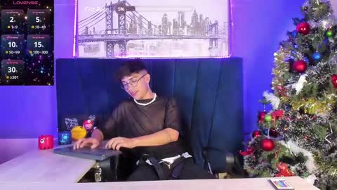 Andrew online show from December 2024 08:51:02 AM