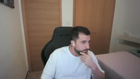 iberian_macho online show from November 2025 08:57:01 AM