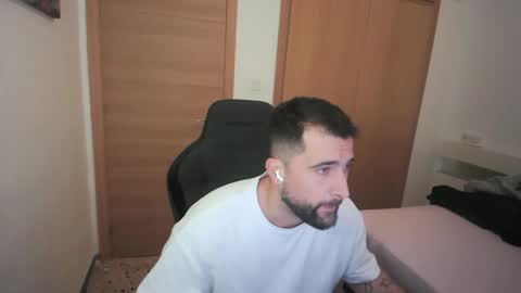 iberian_macho online show from November 2025 02:28:01 PM