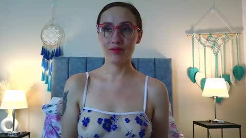 Iberian Moon online show from February 2026 05:52:01 PM