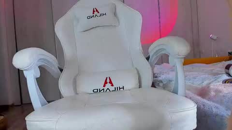 Nana online show from February 2025 04:44:01 PM