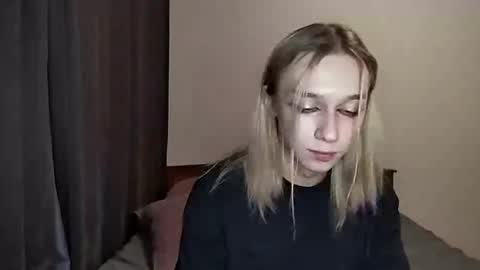 Jade online show from November 2025 01:55:02 PM