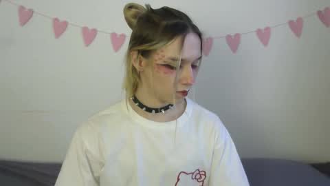 Jade online show from March 2026 02:31:02 PM