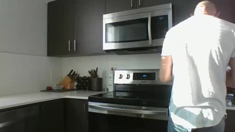 icecreammanx online show from January 2026 06:55:02 PM