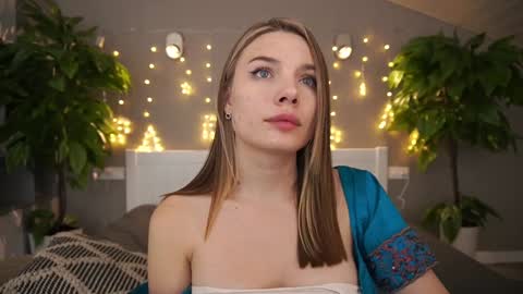 Danielle online show from December 2024 10:45:01 PM