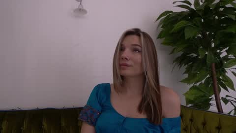 Danielle online show from January 2025 02:39:01 PM