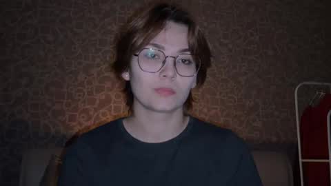 Ksenia online show from December 2025 07:21:02 PM