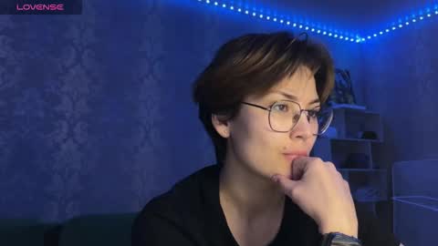 Ksenia online show from March 2026 06:47:02 PM