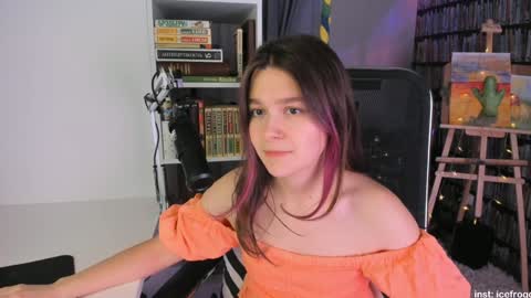 Julia online show from February 2025 09:29:02 PM