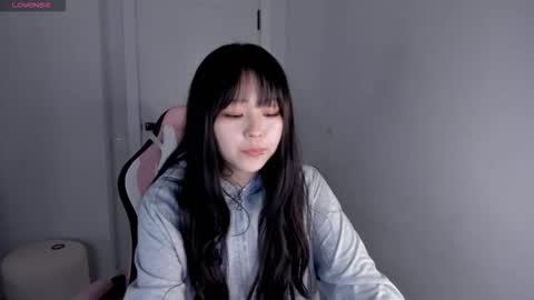 Snapshot of ichigo_o chatting on November 2025 09:26:02 PM Hitomi online show from November 2025 09:26:02 PM