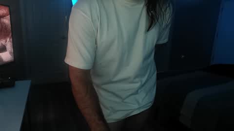 Snapshot of icy_ivy chatting on January 2025 05:00:02 PM Ivan online show from January 2025 05:00:02 PM