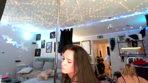 Snapshot of icyspice chatting on October 2025 09:49:01 AM icyspice online show from October 2025 09:49:01 AM