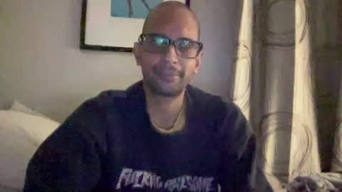 ididyou00 online show from November 2025 01:39:02 AM