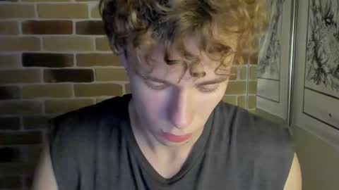 Snapshot of idkiww chatting on September 2025 07:36:02 PM yo online show from September 2025 07:36:02 PM