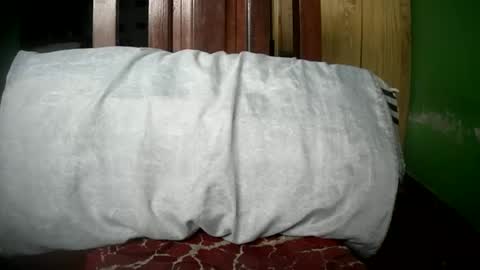 Nicolas online show from February 2025 02:29:02 AM