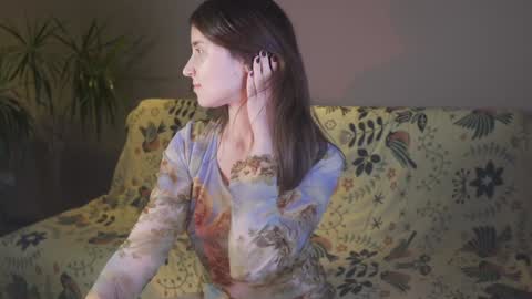 Snapshot of ifyouleave chatting on January 2025 04:33:01 PM Belle online show from January 2025 04:33:01 PM