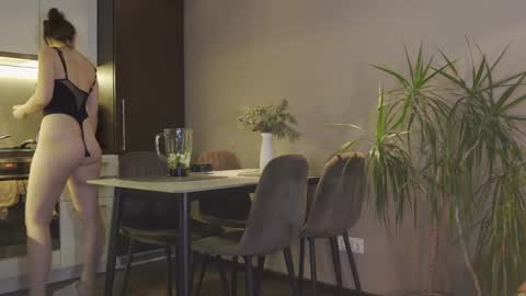 Snapshot of ifyouleave chatting on January 2025 04:39:01 PM Belle online show from January 2025 04:39:01 PM