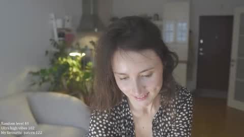 Snapshot of ifyouleave chatting on September 2025 11:10:02 AM Belle online show from September 2025 11:10:02 AM