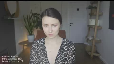 Snapshot of ifyouleave chatting on October 2025 11:11:01 AM Belle online show from October 2025 11:11:01 AM