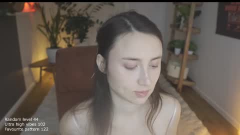 Snapshot of ifyouleave chatting on November 2025 12:27:02 PM Belle online show from November 2025 12:27:02 PM