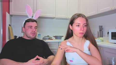 Julia and Mira online show from October 2025 07:59:01 PM