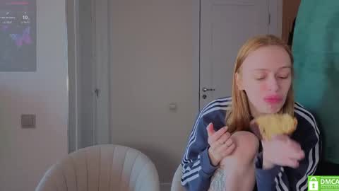 Julia and Mira online show from April 2026 05:34:01 AM