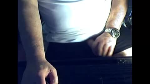 ikissuuuu online show from March 2026 04:12:02 PM