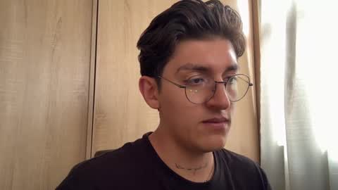 ikyan_nc online show from September 2025 05:59:01 PM