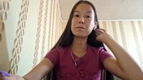 Snapshot of ilanamaxi chatting on November 2025 04:03:02 AM Mana online show from November 2025 04:03:02 AM