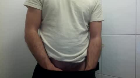 ilcaponero online show from March 2026 11:22:02 PM