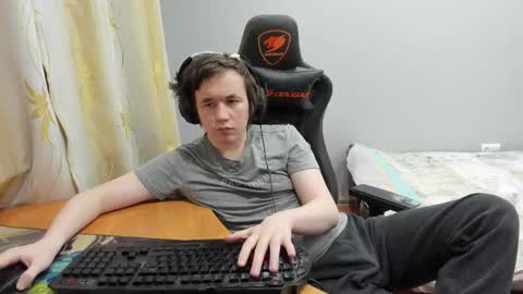 iliaskris online show from March 2026 08:03:01 PM