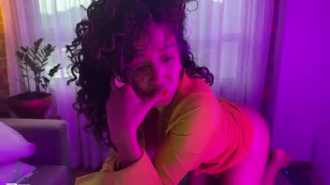 Kloe online show from January 2025 12:04:01 AM