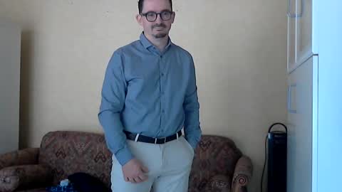 ilovecuteguy79 online show from June 2026 05:46:02 AM