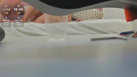 Aleja  online show from February 2025 09:58:02 AM