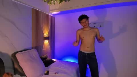 ANDRESRH  online show from May 2026 03:59:01 AM